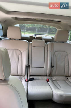Внедорожник / Кроссовер Audi Q7 2011 в 