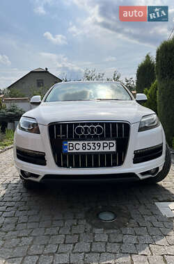 Внедорожник / Кроссовер Audi Q7 2011 в 