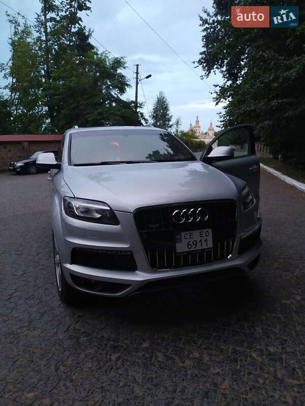 Внедорожник / Кроссовер Audi Q7 2015 в Черновцах