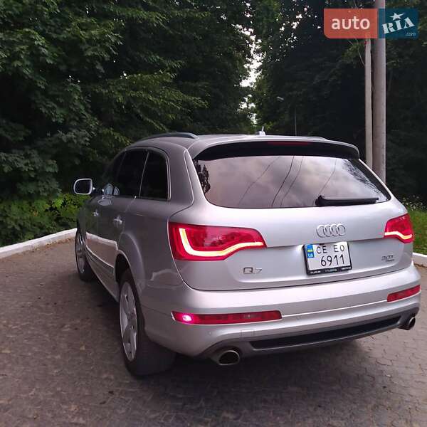 Внедорожник / Кроссовер Audi Q7 2015 в Черновцах