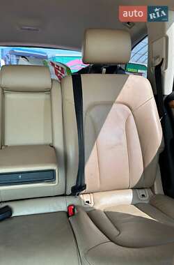 Внедорожник / Кроссовер Audi Q7 2011 в 