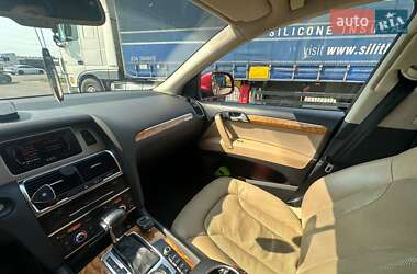 Внедорожник / Кроссовер Audi Q7 2011 в 