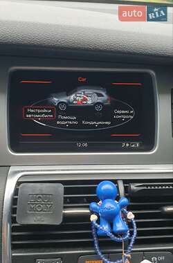 Внедорожник / Кроссовер Audi Q7 2012 в 