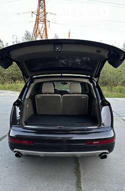Позашляховик / Кросовер Audi Q7 2014 в 
