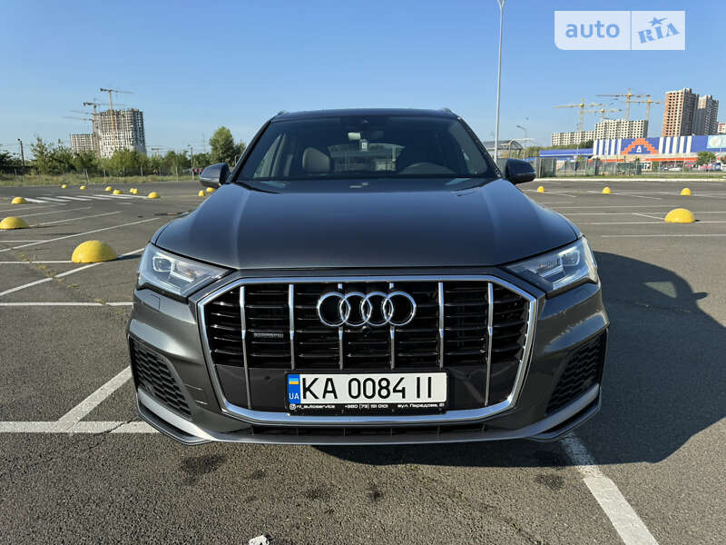 Позашляховик / Кросовер Audi Q7 2021 в Києві