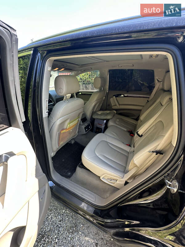 Позашляховик / Кросовер Audi Q7 2013 в Києві