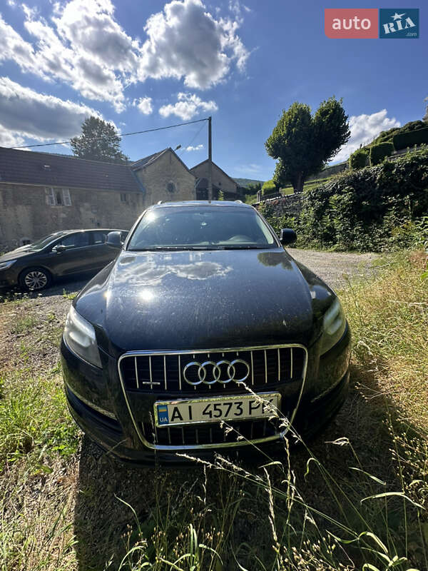 Позашляховик / Кросовер Audi Q7 2013 в Києві