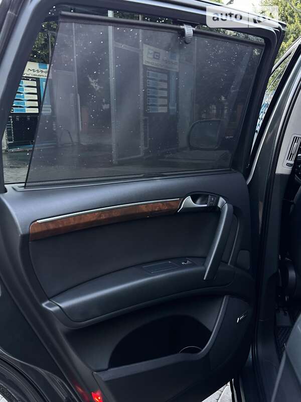 Внедорожник / Кроссовер Audi Q7 2012 в Луцке