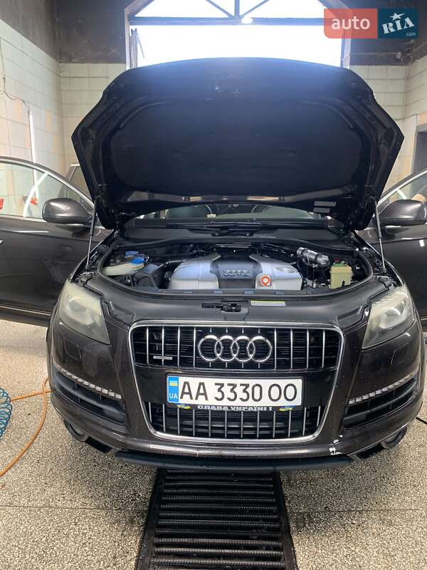 Внедорожник / Кроссовер Audi Q7 2012 в Киеве фото 11 Внедорожник / Кроссовер Audi Q7 2012 в Киеве