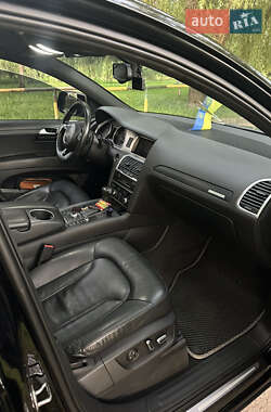 Позашляховик / Кросовер Audi Q7 2014 в 