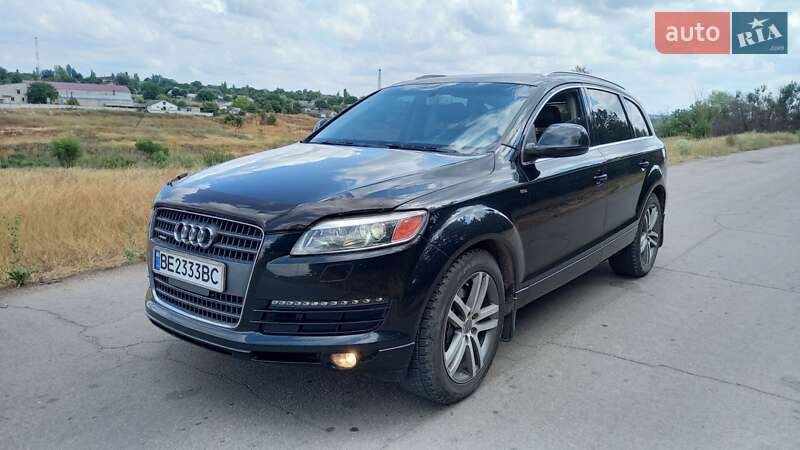 Внедорожник / Кроссовер Audi Q7 2007 в 