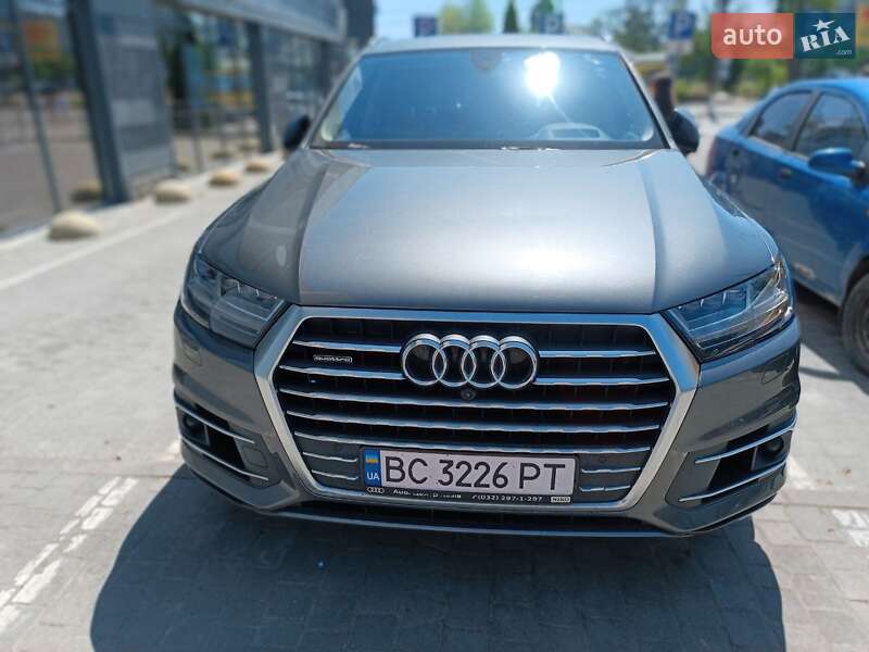 Позашляховик / Кросовер Audi Q7 2019 в Львові