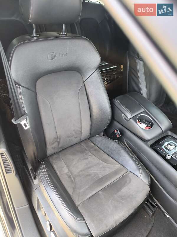Внедорожник / Кроссовер Audi Q7 2012 в Одессе