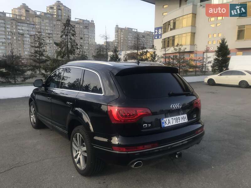 Внедорожник / Кроссовер Audi Q7 2013 в Киеве