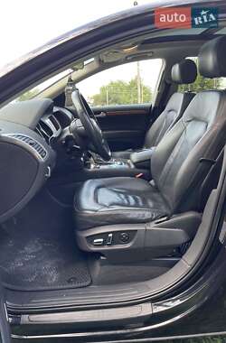 Внедорожник / Кроссовер Audi Q7 2013 в Луцке