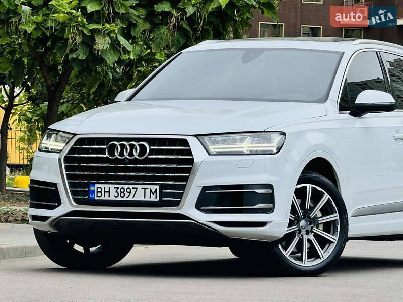 Позашляховик / Кросовер Audi Q7 2016 в Одесі