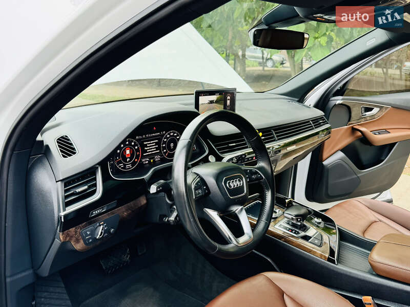 Позашляховик / Кросовер Audi Q7 2016 в Одесі