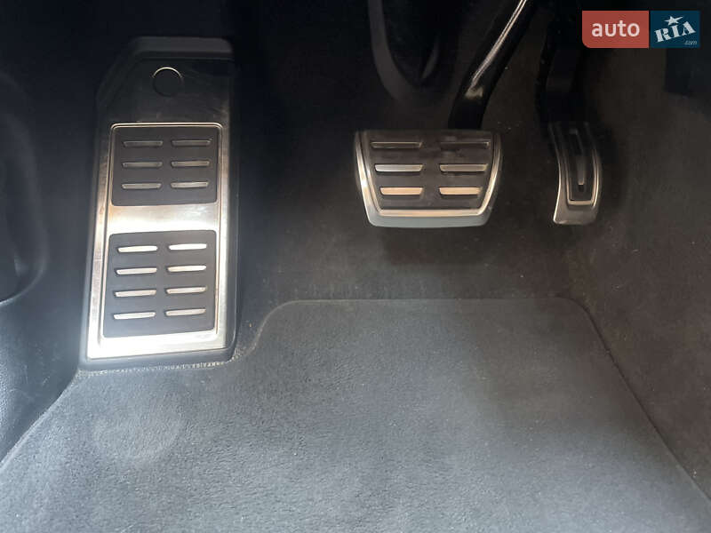 Позашляховик / Кросовер Audi Q7 2017 в Києві фото 14 Позашляховик / Кросовер Audi Q7 2017 в Києві