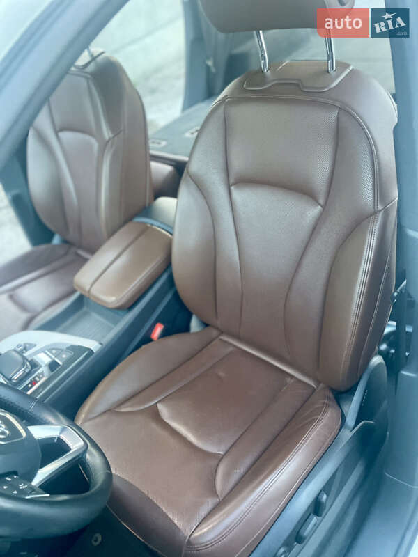 Внедорожник / Кроссовер Audi Q7 2017 в Киеве