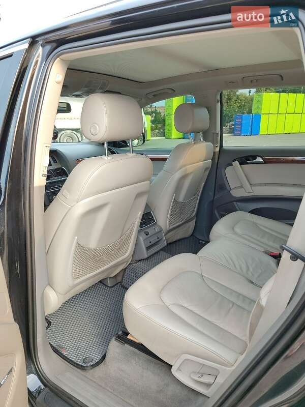 Позашляховик / Кросовер Audi Q7 2014 в Умані