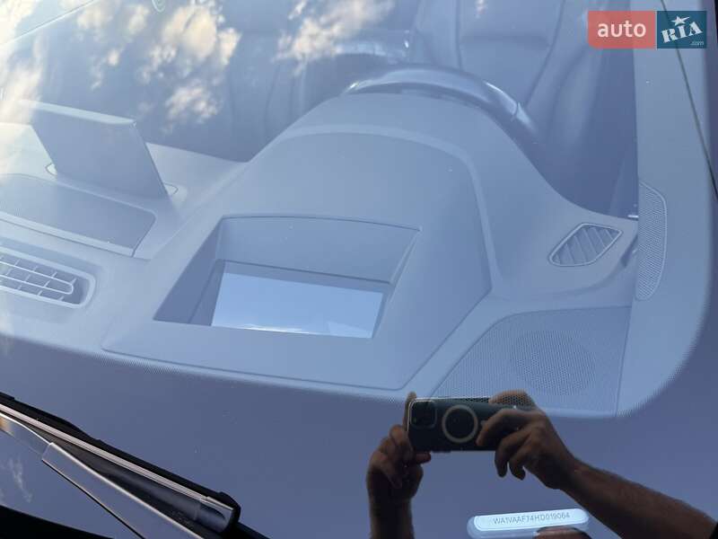 Позашляховик / Кросовер Audi Q7 2017 в Дніпрі