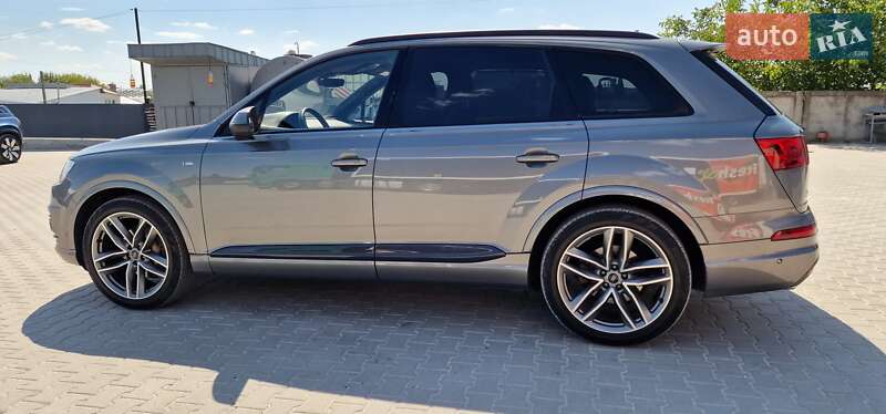 Позашляховик / Кросовер Audi Q7 2018 в Тернополі