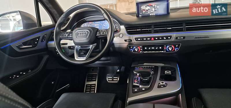 Позашляховик / Кросовер Audi Q7 2018 в Тернополі