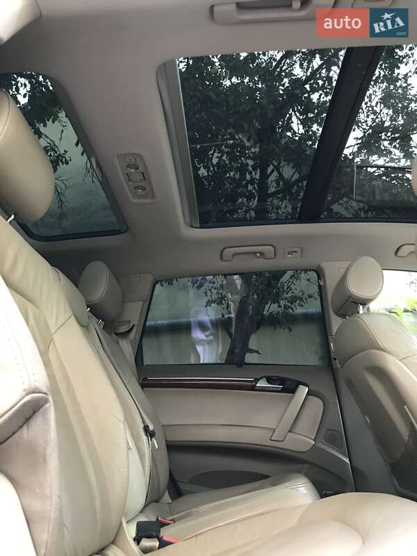 Внедорожник / Кроссовер Audi Q7 2007 в Ужгороде