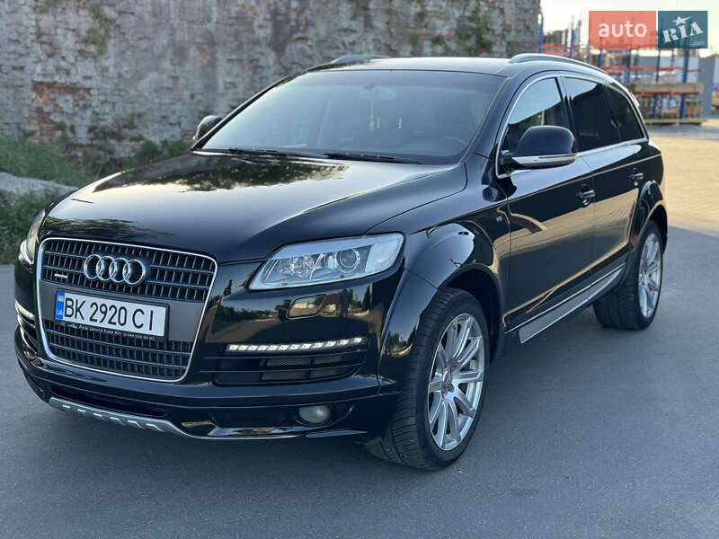Внедорожник / Кроссовер Audi Q7 2008 в Дубно