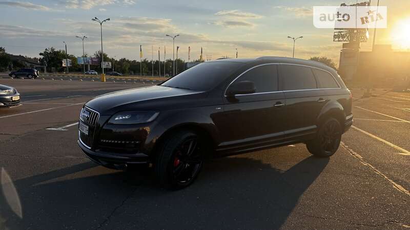 Позашляховик / Кросовер Audi Q7 2011 в Одесі