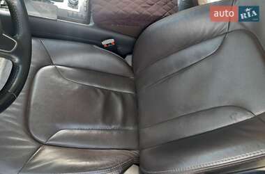 Позашляховик / Кросовер Audi Q7 2015 в 