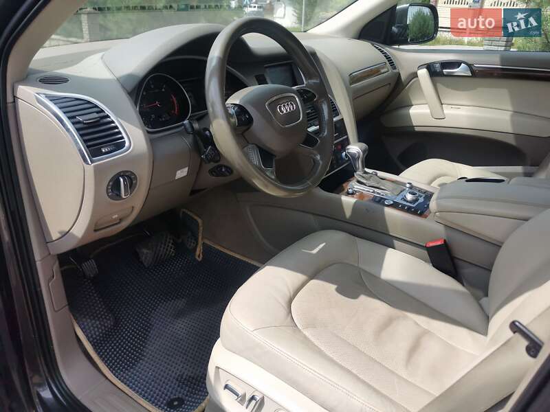 Audi Q7 2012