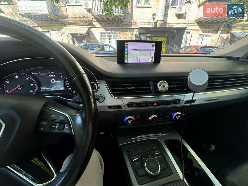 Внедорожник / Кроссовер Audi Q7 2016 в Киеве