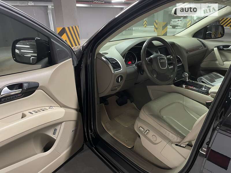 Внедорожник / Кроссовер Audi Q7 2010 в Ивано-Франковске