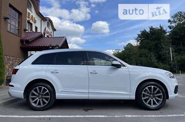 Позашляховик / Кросовер Audi Q7 2017 в Тернополі