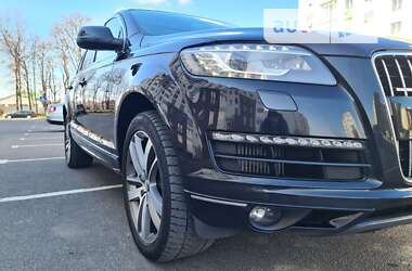 Позашляховик / Кросовер Audi Q7 2010 в Вінниці