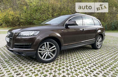 Внедорожник / Кроссовер Audi Q7 2011 в Сваляве