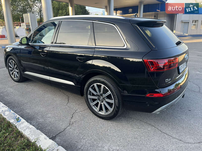 Внедорожник / Кроссовер Audi Q7 2019 в Запорожье
