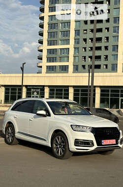 Позашляховик / Кросовер Audi Q7 2018 в Дніпрі