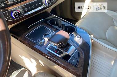 Позашляховик / Кросовер Audi Q7 2017 в 