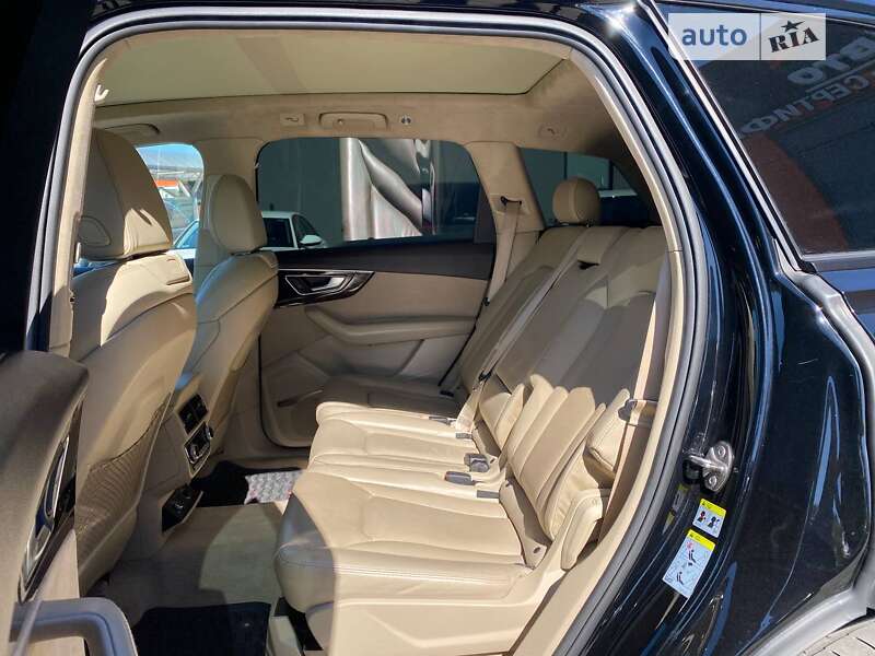 Внедорожник / Кроссовер Audi Q7 2017 в Львове