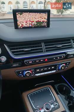 Позашляховик / Кросовер Audi Q7 2017 в Харкові