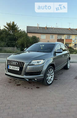 Внедорожник / Кроссовер Audi Q7 2013 в Рокитном