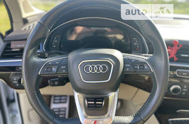 Позашляховик / Кросовер Audi Q7 2017 в 