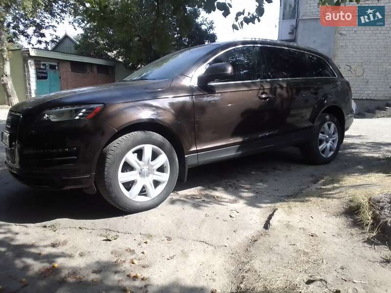 Позашляховик / Кросовер Audi Q7 2010 в Херсоні фото 4 Позашляховик / Кросовер Audi Q7 2010 в Херсоні