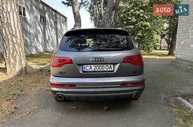 Внедорожник / Кроссовер Audi Q7 2014 в 