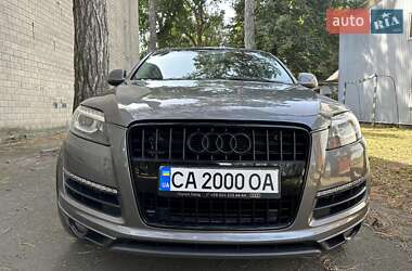 Внедорожник / Кроссовер Audi Q7 2014 в 