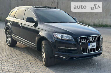 Внедорожник / Кроссовер Audi Q7 2012 в Сарнах