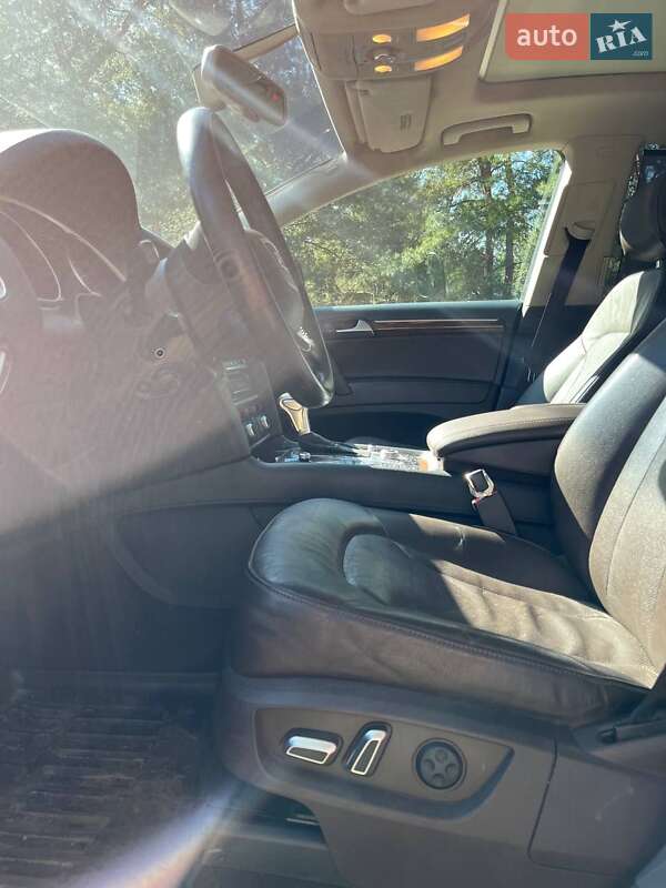 Внедорожник / Кроссовер Audi Q7 2012 в Павлограде