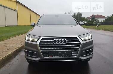 Внедорожник / Кроссовер Audi Q7 2017 в Старом Самборе